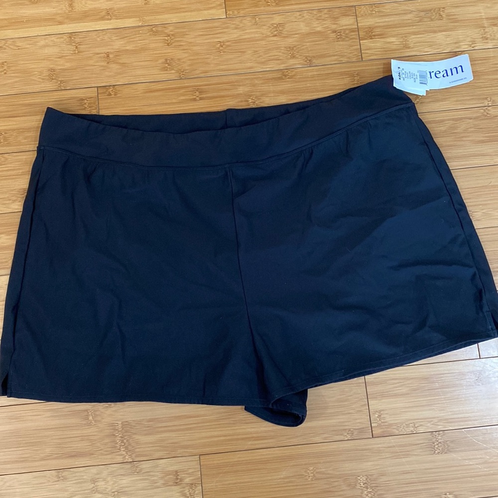 NWT upstream black swim shorts -size 26W